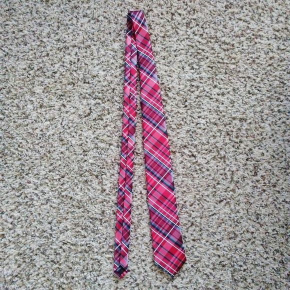 Nicole Miller Red Checkered Men's Neck Tie - Picture 5 of 5